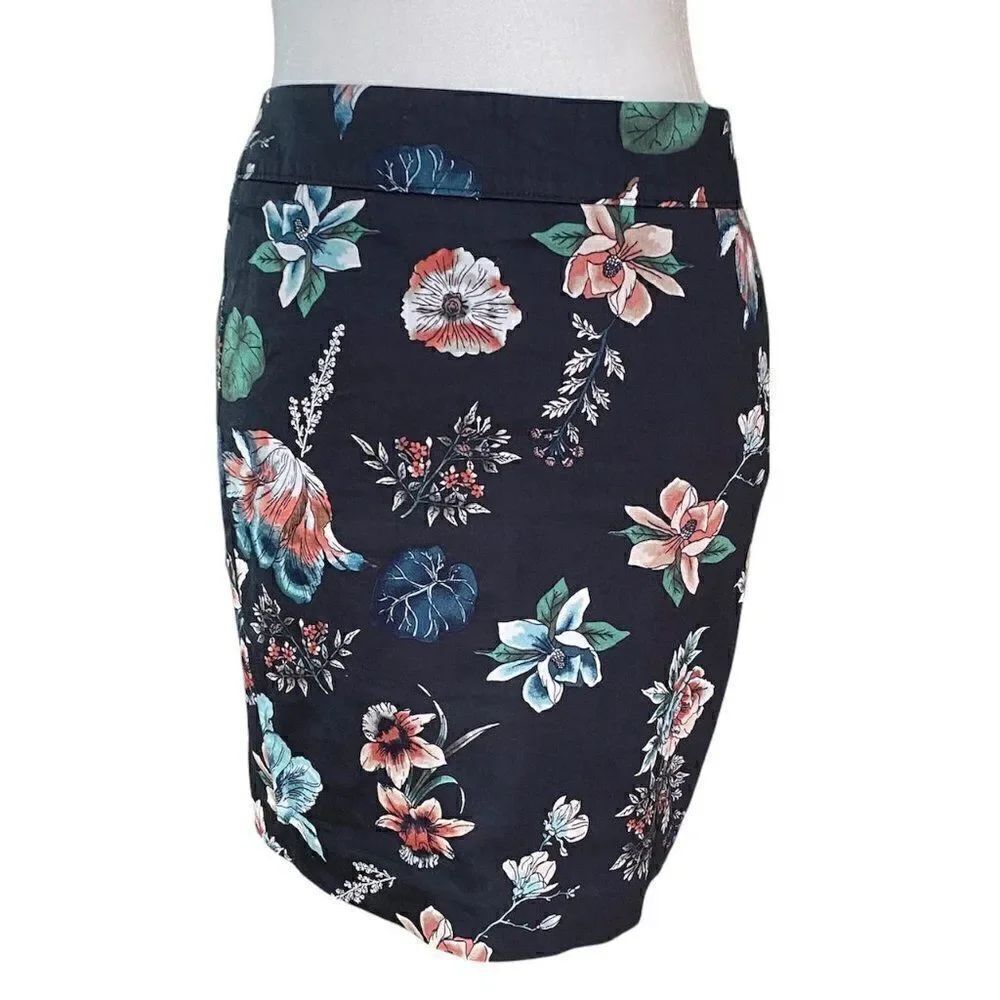 Loft Black Floral Mini Pencil Skirt